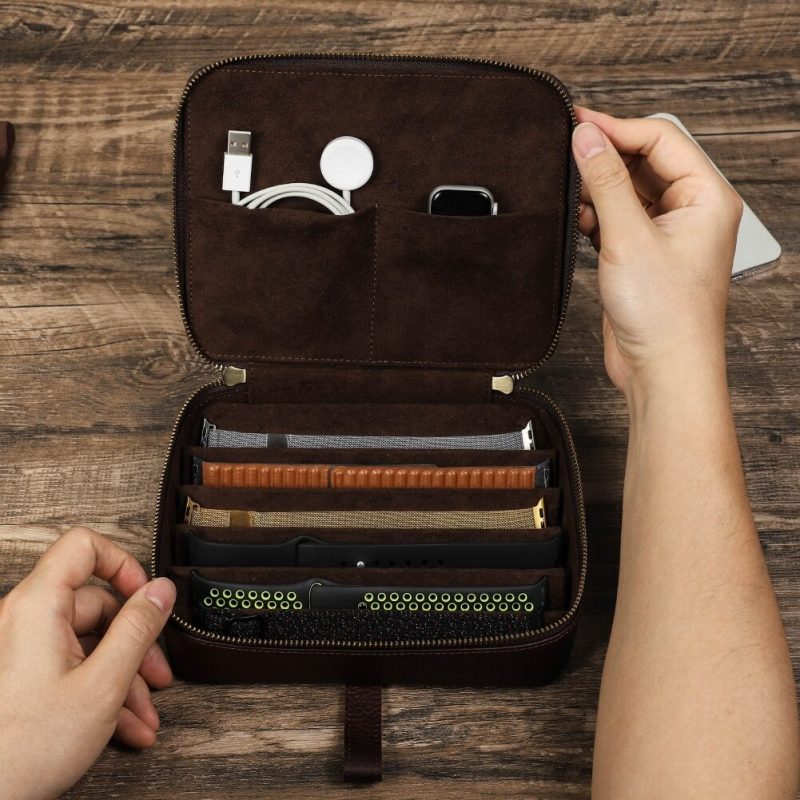 BUGOLINI Oreana - 6 Slots Protective Case For Watch Straps - With Two Multifunctional Inner Pockets - With One Large Outer Pocket - Genuine Leather - With Button Closure - Brown - Image 9