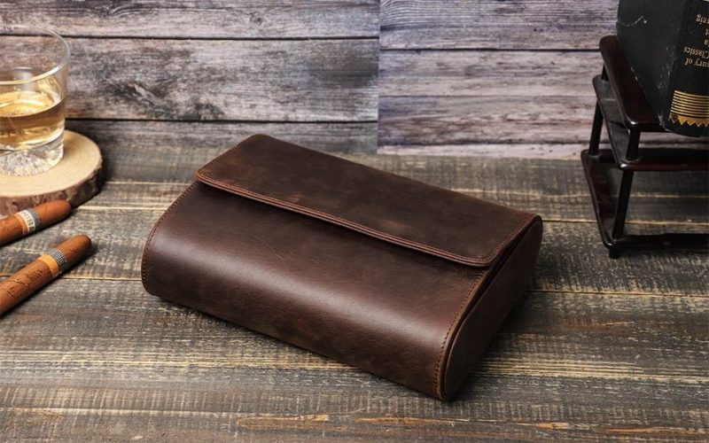 BUGOLINI AntiqusPro - 6 Slots Protective Case For Watches - Genuine Leather - With Button Closure - Brown - Image 8