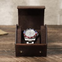 BUGOLINI Sasori - 1 Slot Leather Watch Holder With Button Clasp - Retro Watch Holder - Genuine Leather - Coffee - Image 6