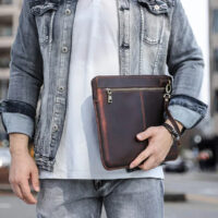 BUGOLINI Antonio - Leather Laptop Cover - Extra storage spaces - Echt Leder - Sleevetas - Made for 13.3 inch laptop for Macbook -Bruin - Image 12