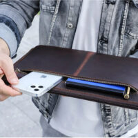 BUGOLINI Antonio - Leather Laptop Cover - Extra storage spaces - Echt Leder - Sleevetas - Made for 13.3 inch laptop for Macbook -Bruin - Image 14